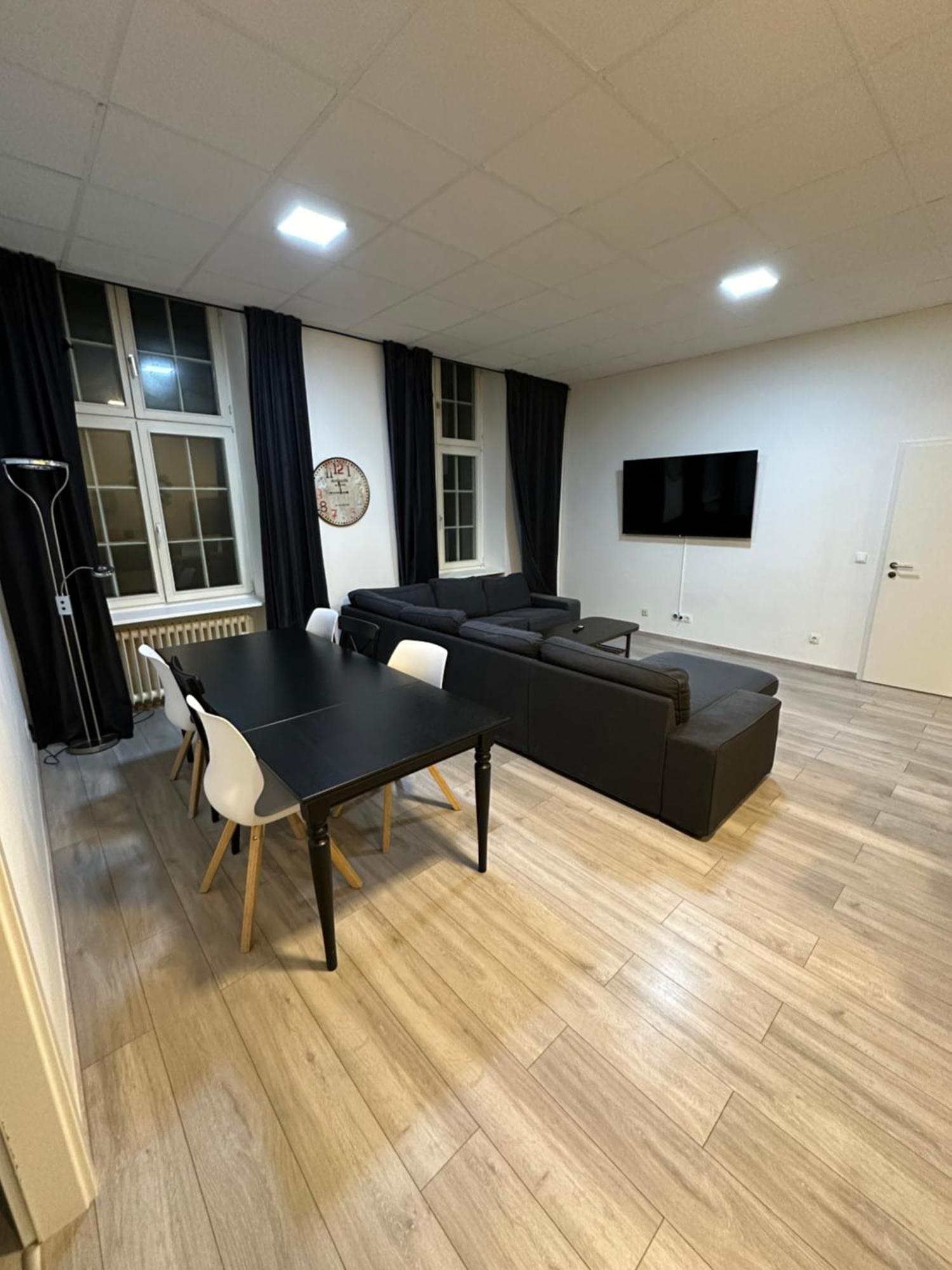 Viersen Schoene Apartments Am Duelkener Bahnhof Екстериор снимка